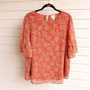 Floral dressy top ruffle sleeve size 1X